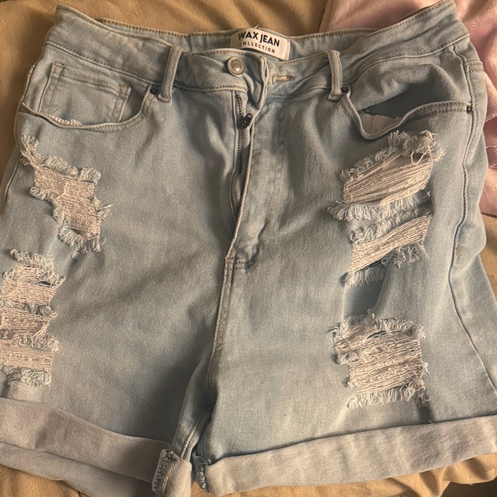 Wax Jean Women's Light Blue Ripped Denim Shorts 2x NEW!